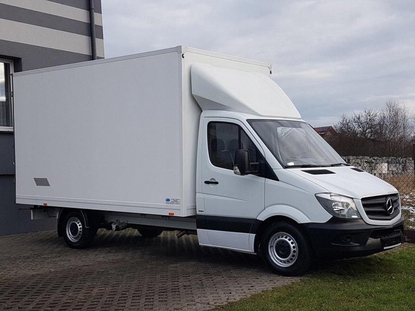 Мерседес Бенц Спринтер грузовой