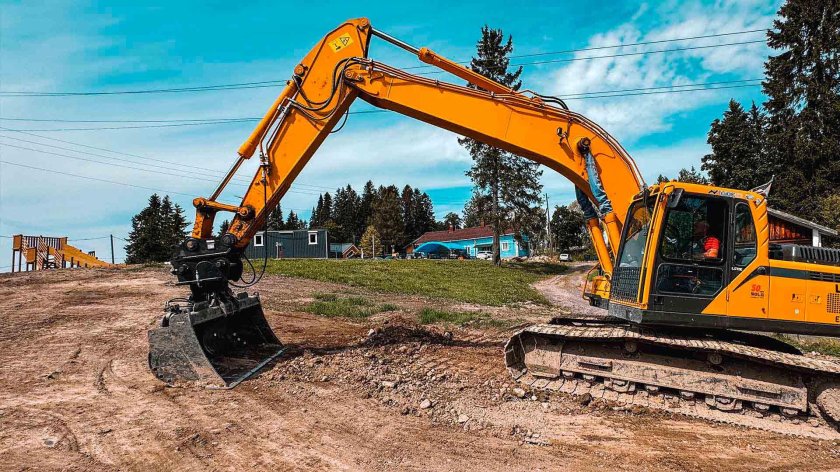 Гусеничные экскаваторы