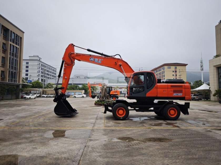 Экскаватор колесный