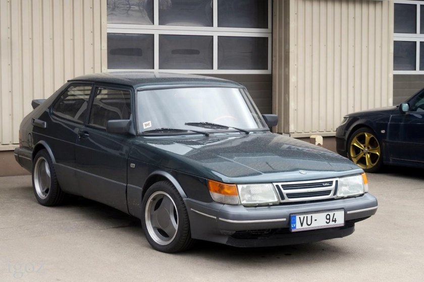 Saab 900 aero