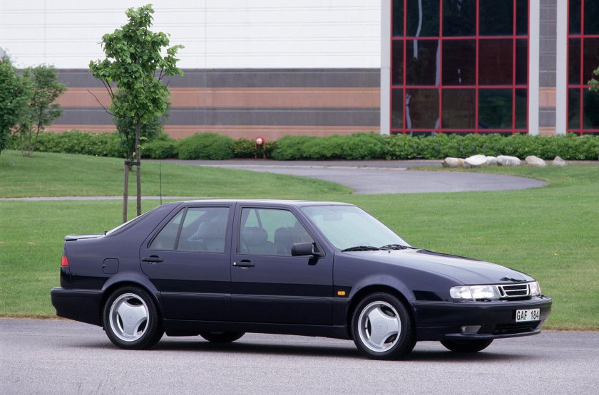 Saab 9000