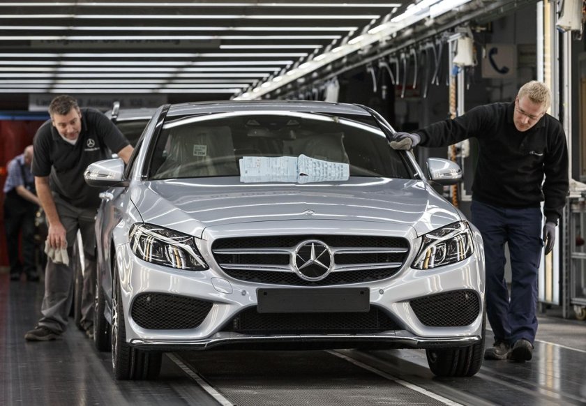 Завод Мерседес в Германии