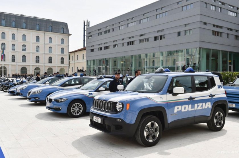 Polizia di stato ленд Ровер