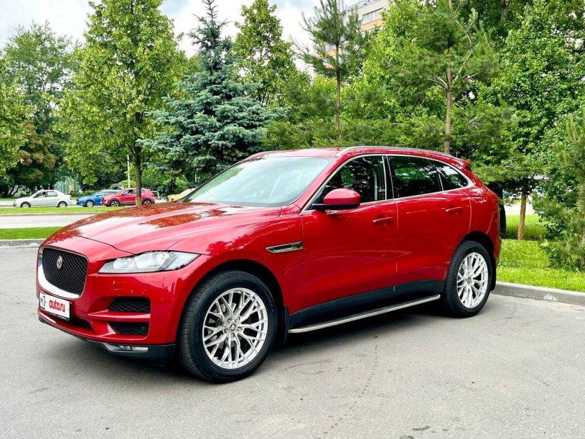 Автомобиль jaguar