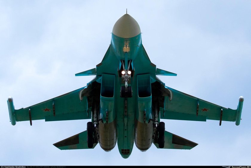 Кабина бомбардировщика Су-34