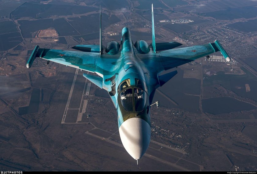 Су 34 двухдвигательный реактивный самолет