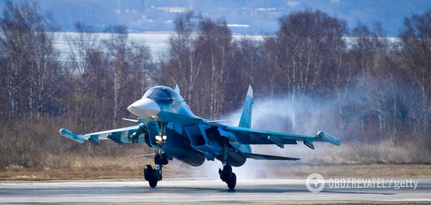 Истребитель-бомбардировщик Су-34