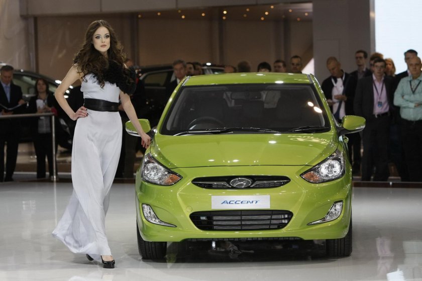 Hyundai accent 2012