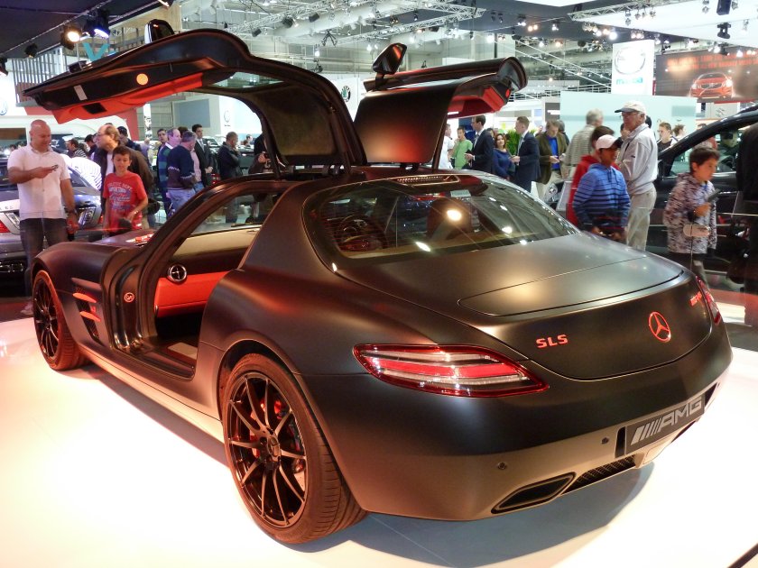 Mercedes SLS