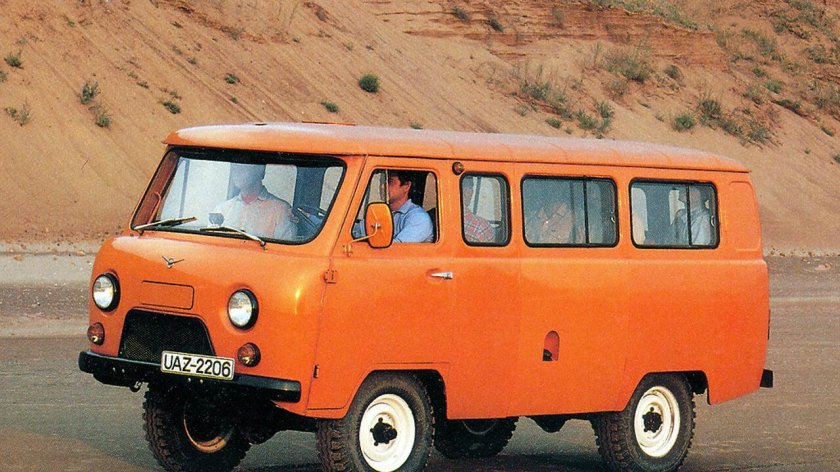 Микроавтобус УАЗ 2206