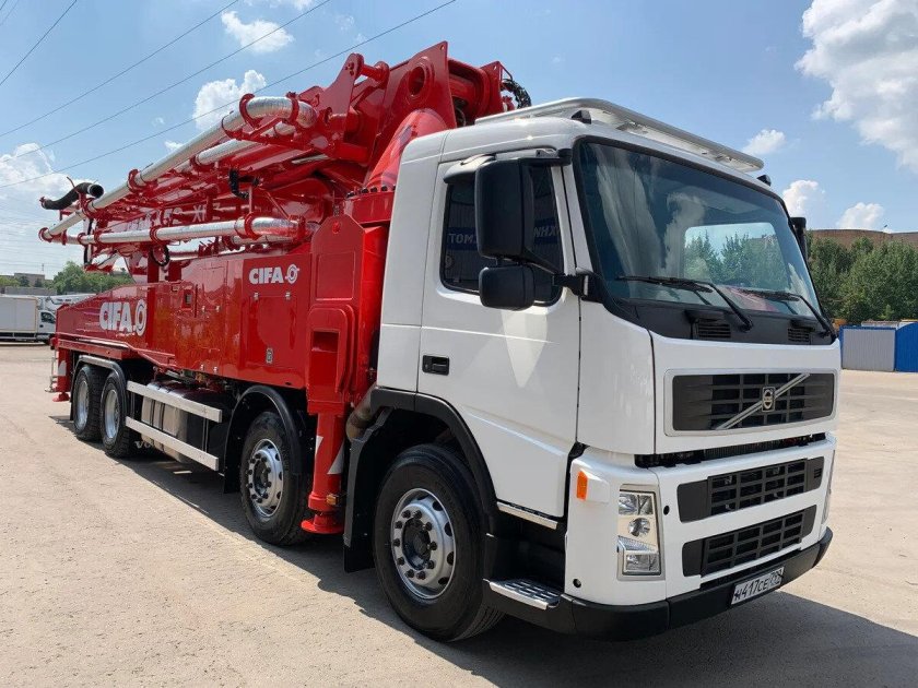 Автобетононасос 32 метра вольво