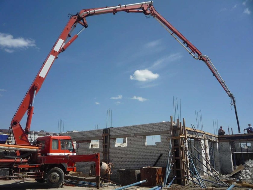 Автобетононасос-смеситель АБНС-29