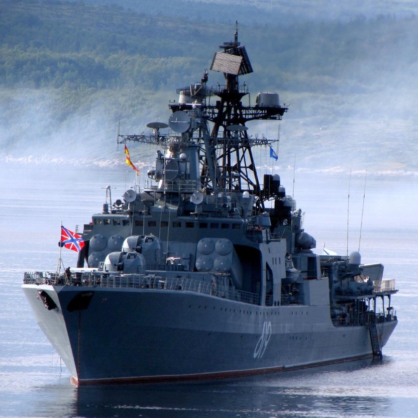 Военный корабль российский