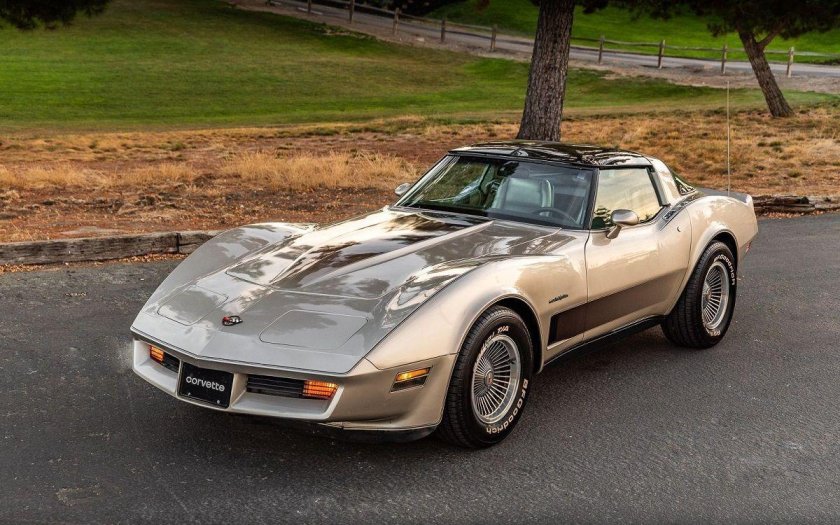 Chevrolet Corvette 1982