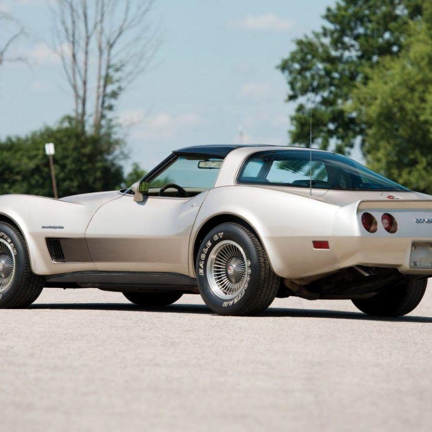 Chevrolet Corvette 1982