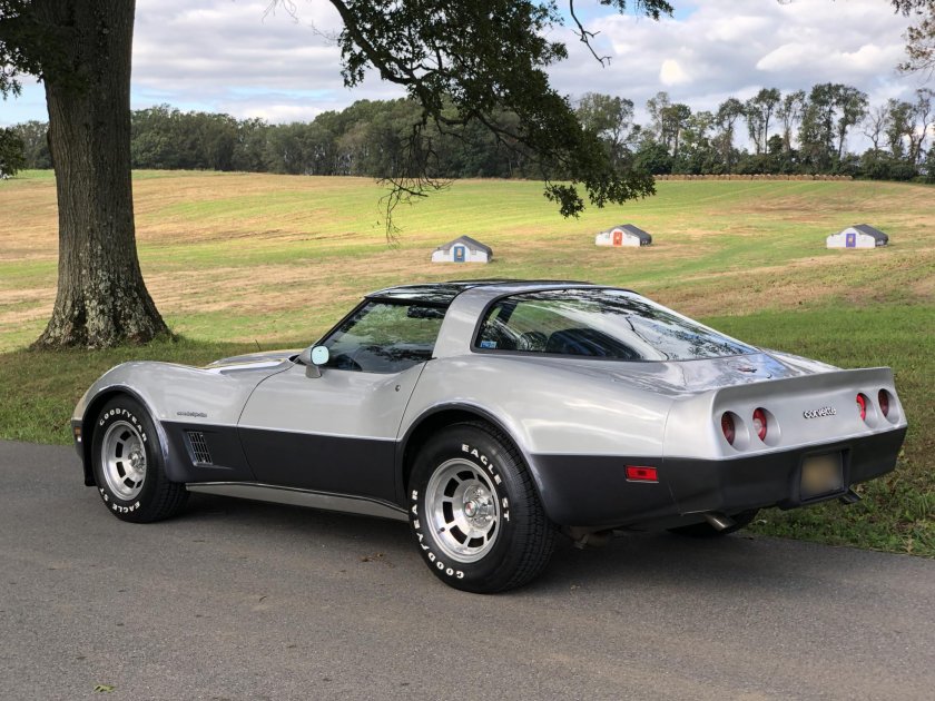 Chevrolet Corvette 1982