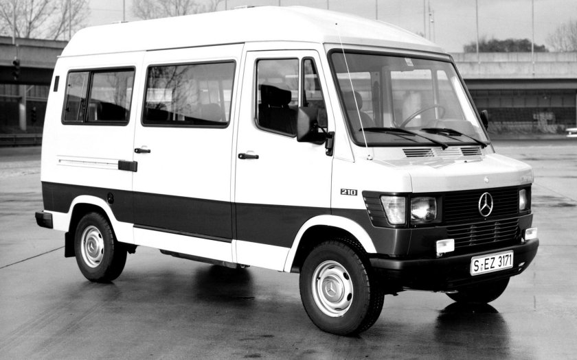 Мерседес т4