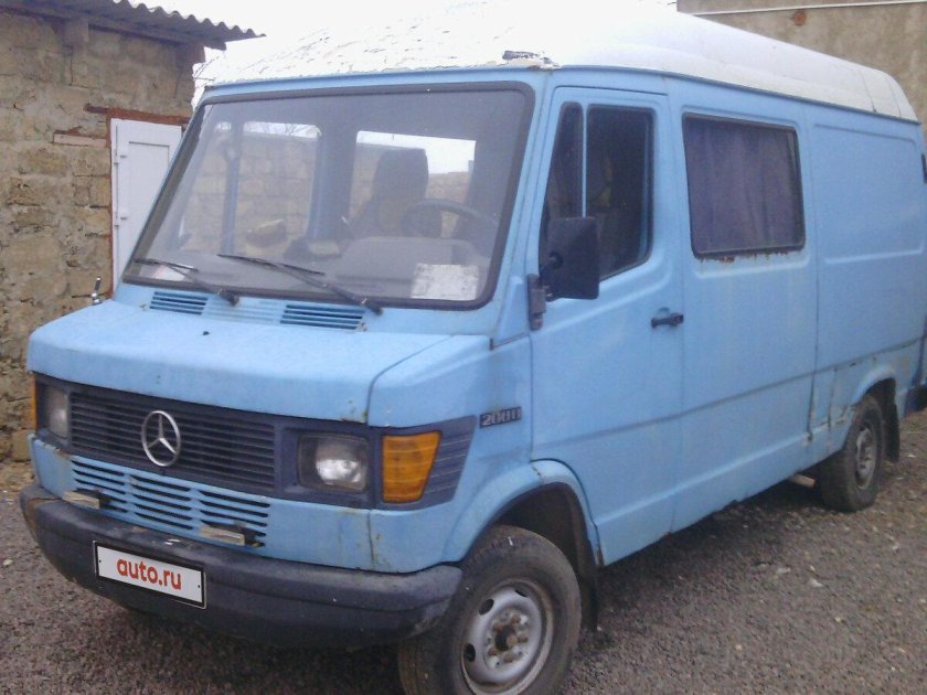 Мерседес бенц т1 208д