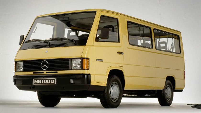 Mercedes-Benz mb100
