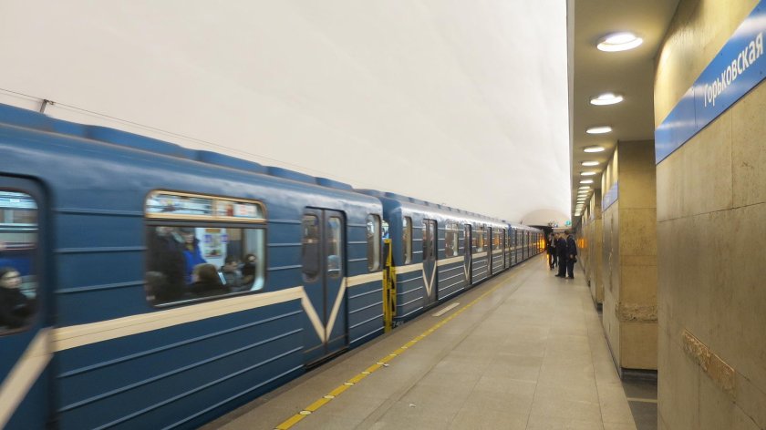 Вагон метро