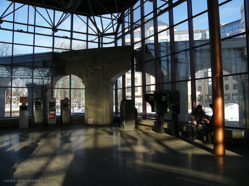 Станция Крестовский остров Санкт-Петербург