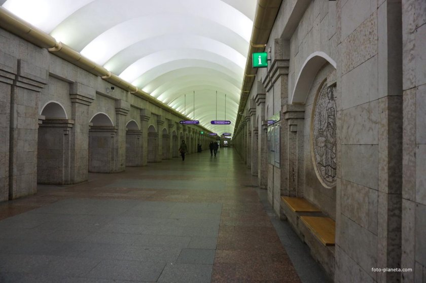 Станция метро Крестовский остров Санкт-Петербург