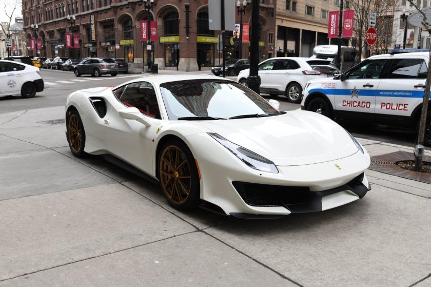 Феррари 488 писта 2020