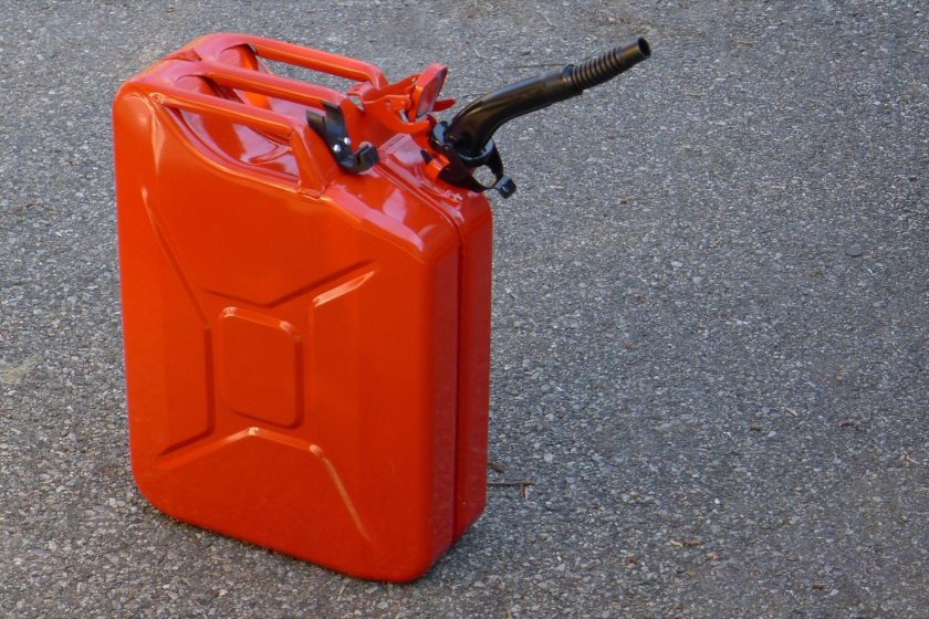 Канистра для бензина