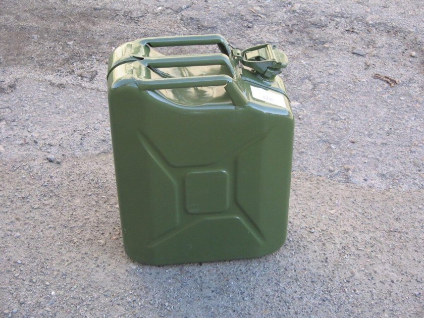 Канистра 40л для бензина