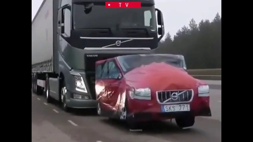 Транспортная которая тормозит фуры