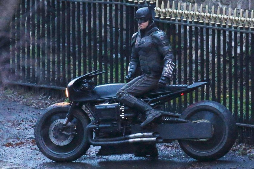 Мотоцикл Бэтмена 2022 Паттинсон