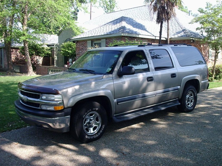 Chevrolet Suburban 2003
