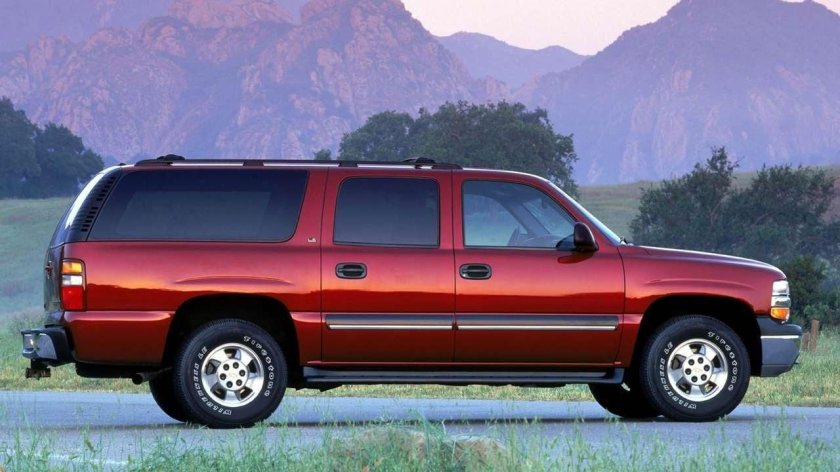 Chevrolet Suburban '2000–06