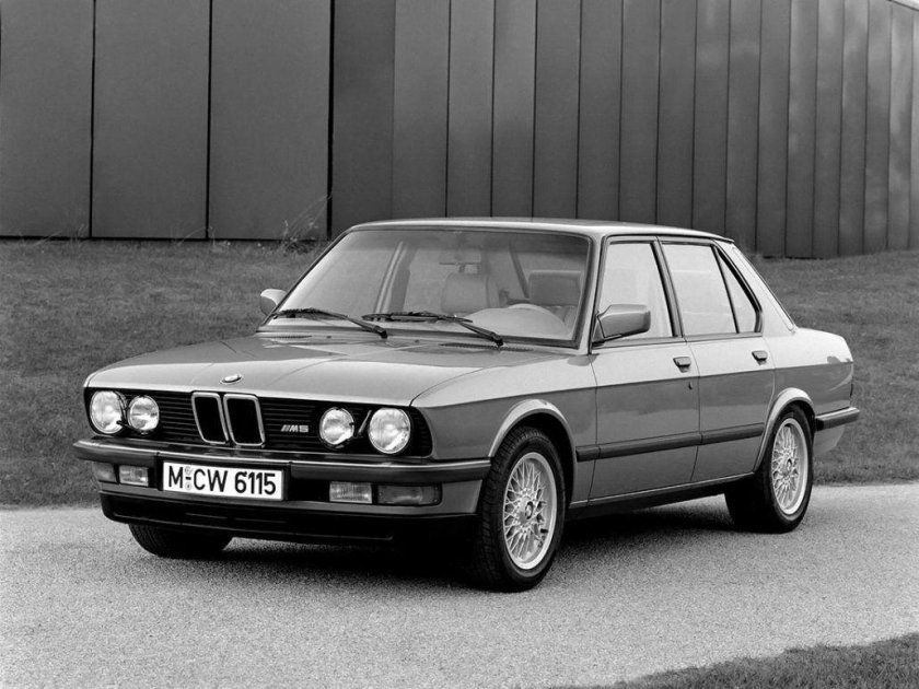 BMW e28 m5