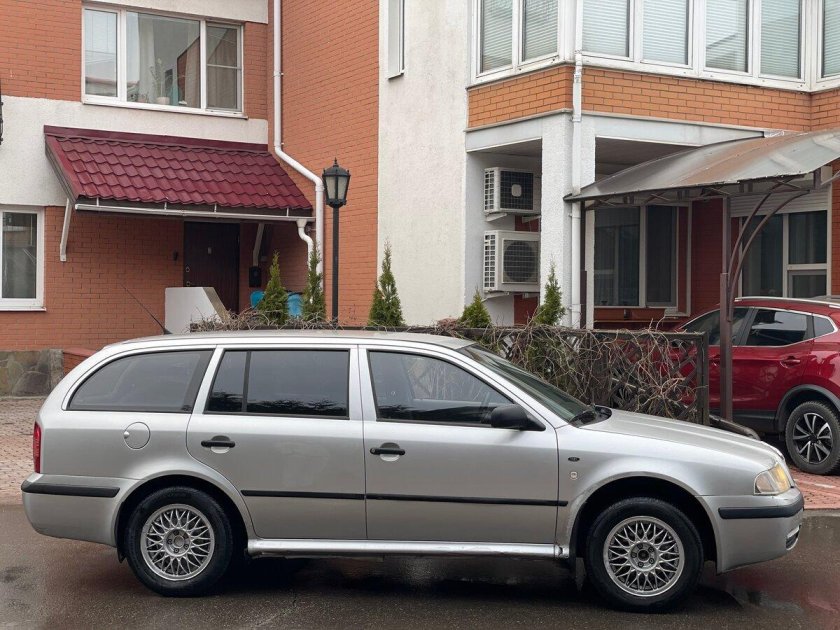Шкода октавия универсал 2005 года