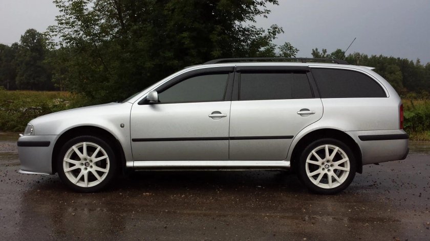 Шкода Октавия универсал 1998