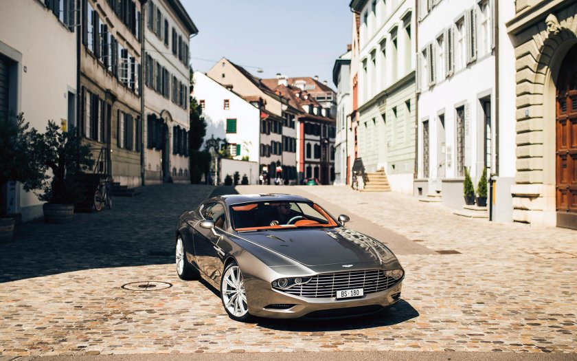 Aston Martin Virage shooting Brake