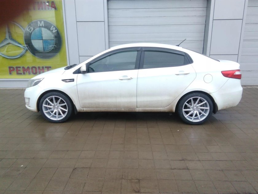 Kia Rio r17