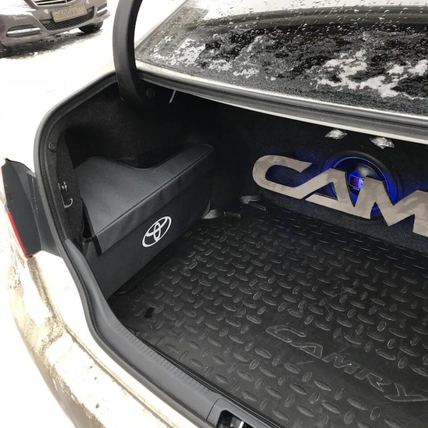 Багажник Камри 70