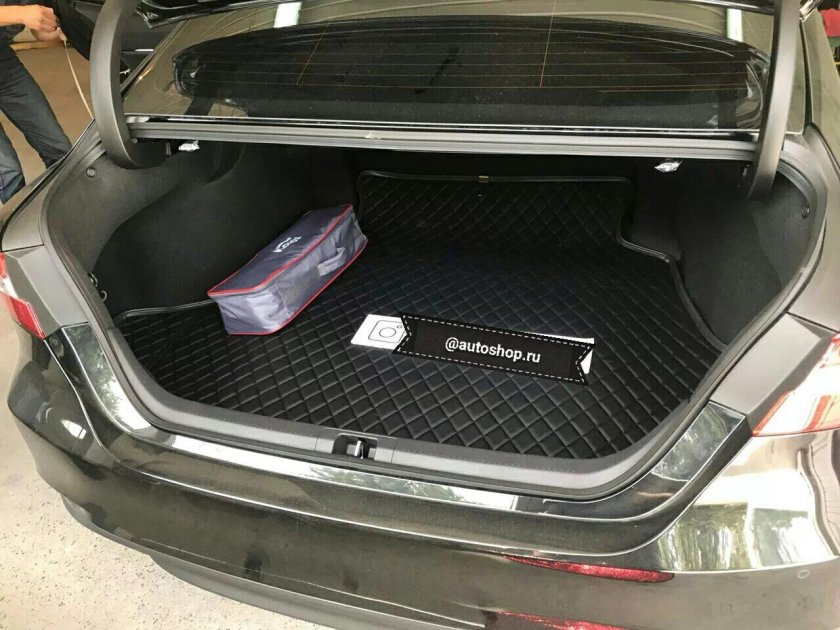 Багажник Камри 50