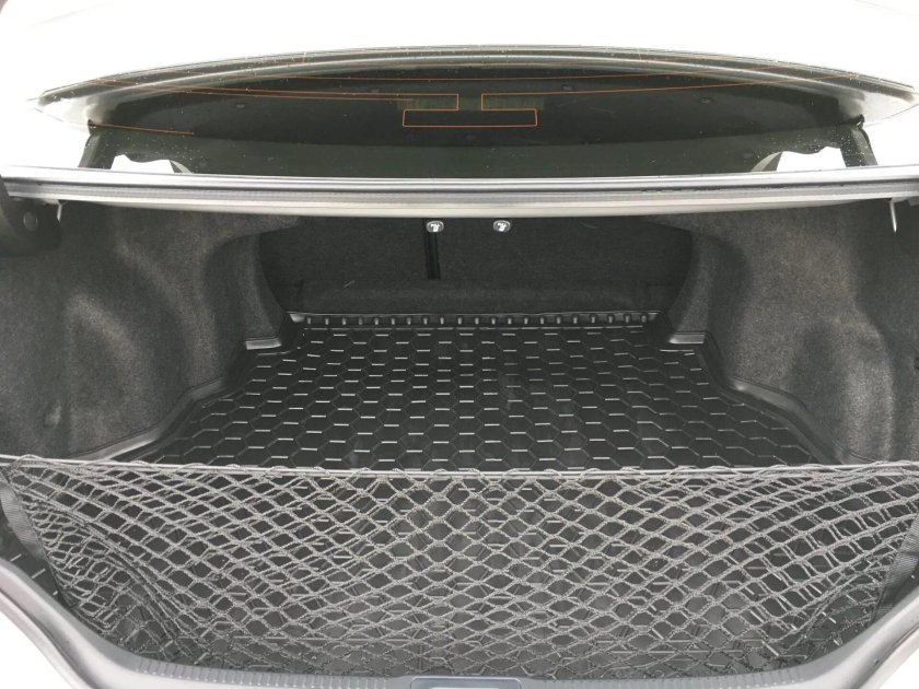 Багажник Тойота Камри 50