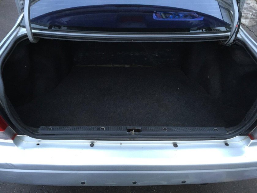 Багажник Камри 40