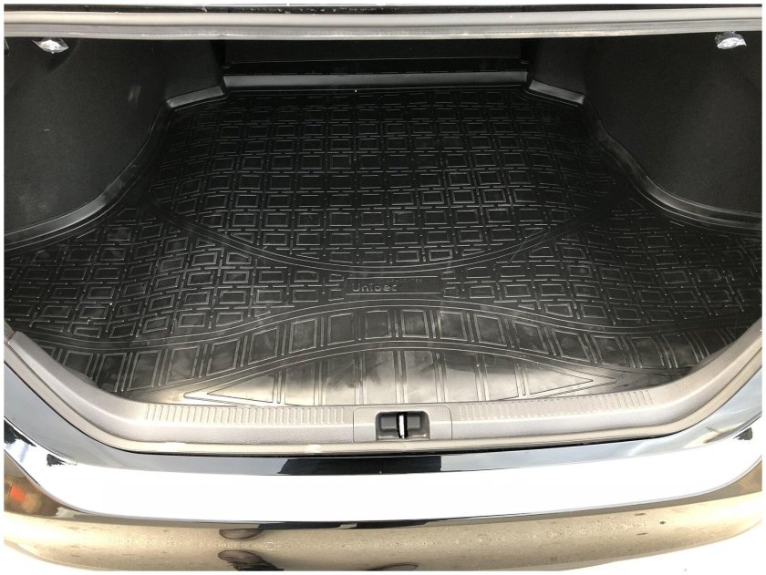 Багажник Камри 70