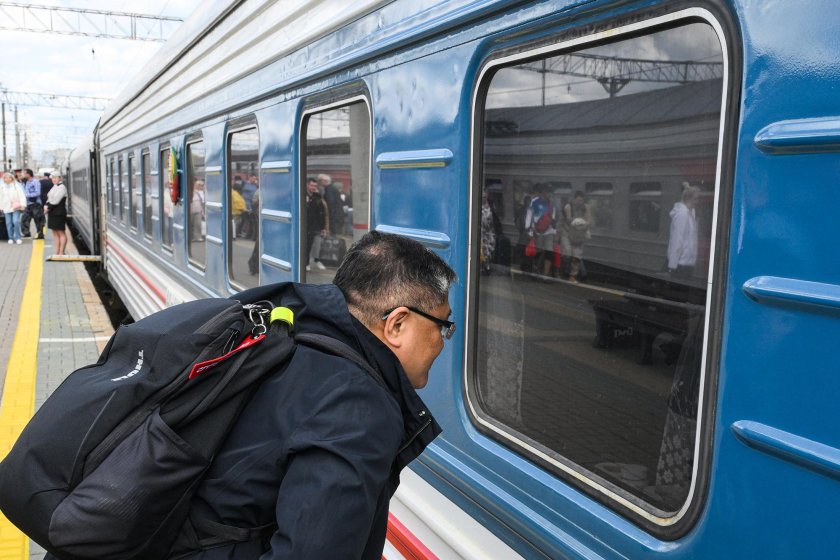 Поезда вагоны