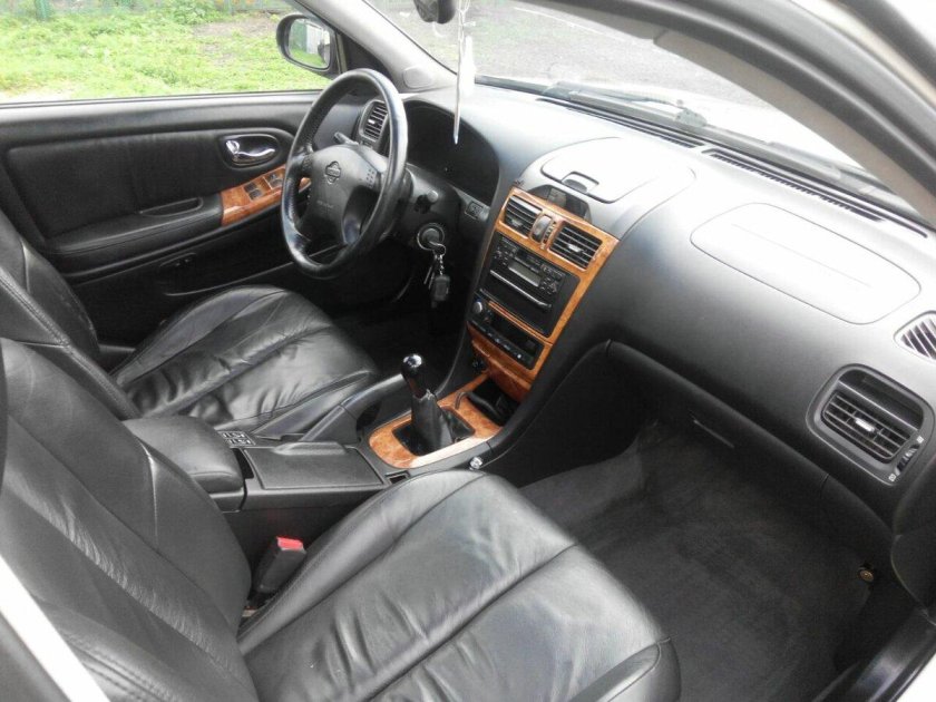 Nissan maxima 2003 салон