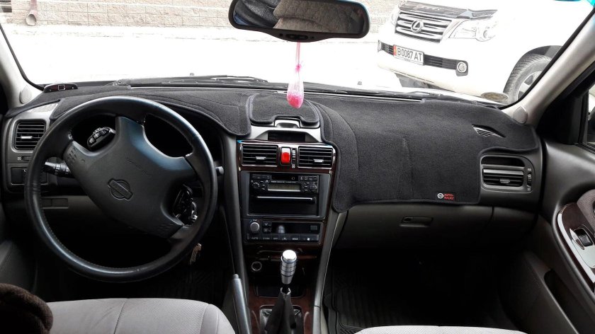 Ниссан Максима 2001 салон