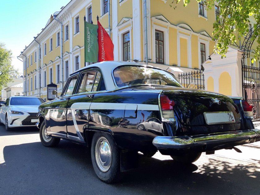 Автомобиль газ 21