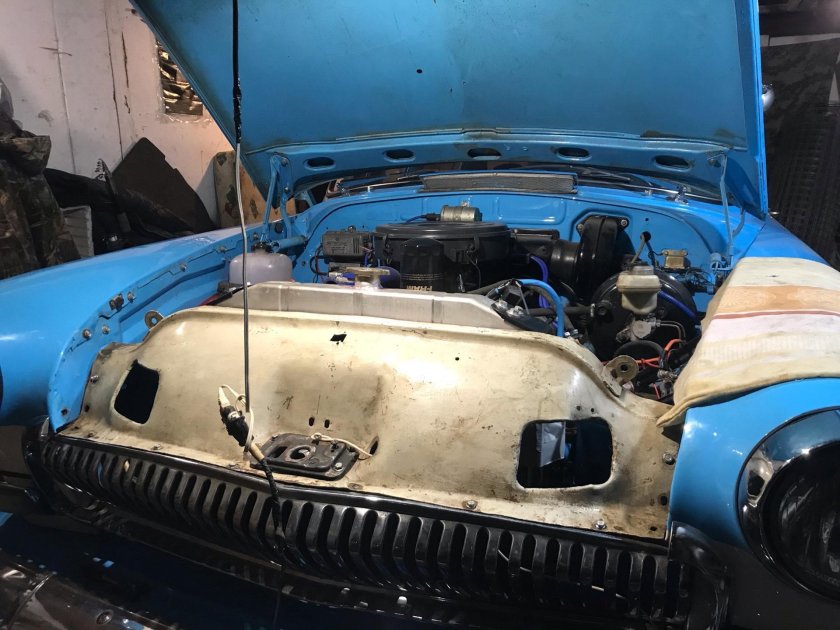 Газ 21 под капотом