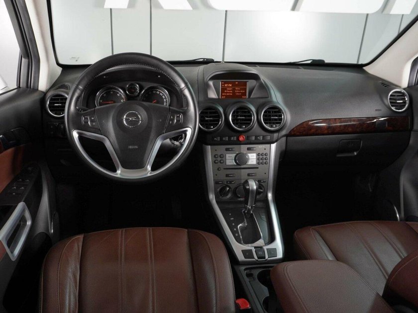 Opel antara 2008 салон