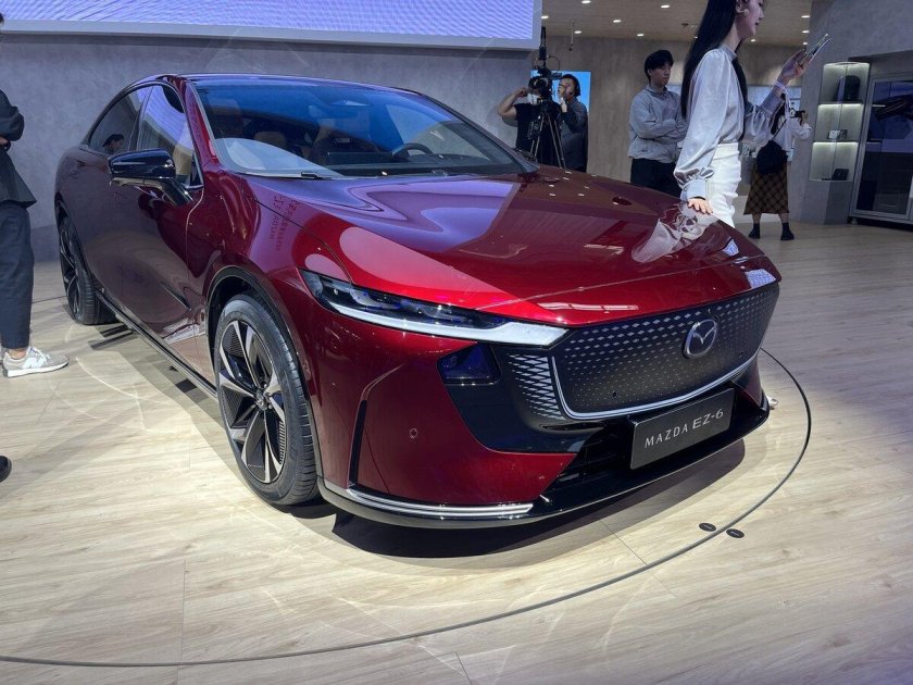 Новая мазда 6 2025